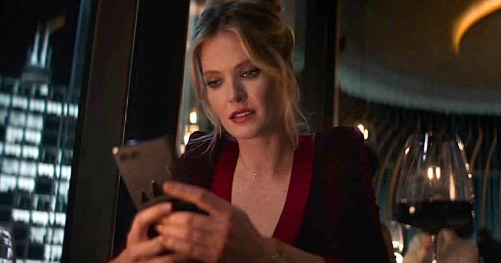 Meghann Fahy vive Violet em Drop